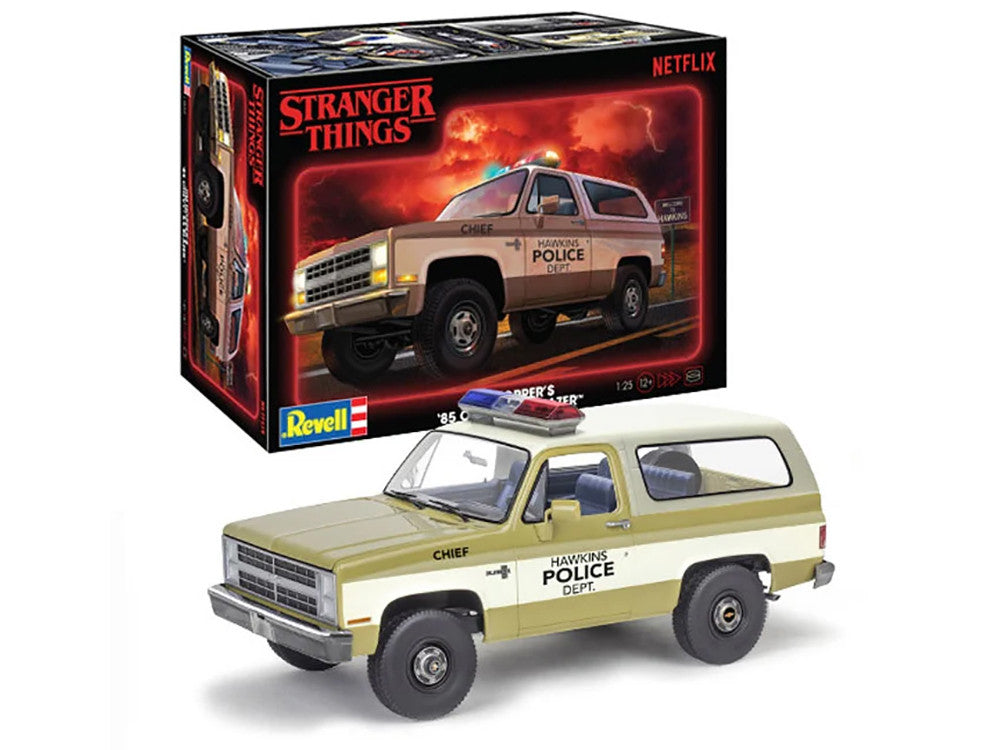 Level 4 Model Kit Jim Hopper's 1985 Chevrolet K5 Blazer "Stranger Things" (2016-Current) TV Series 1/25 Scale Model by Revell-4