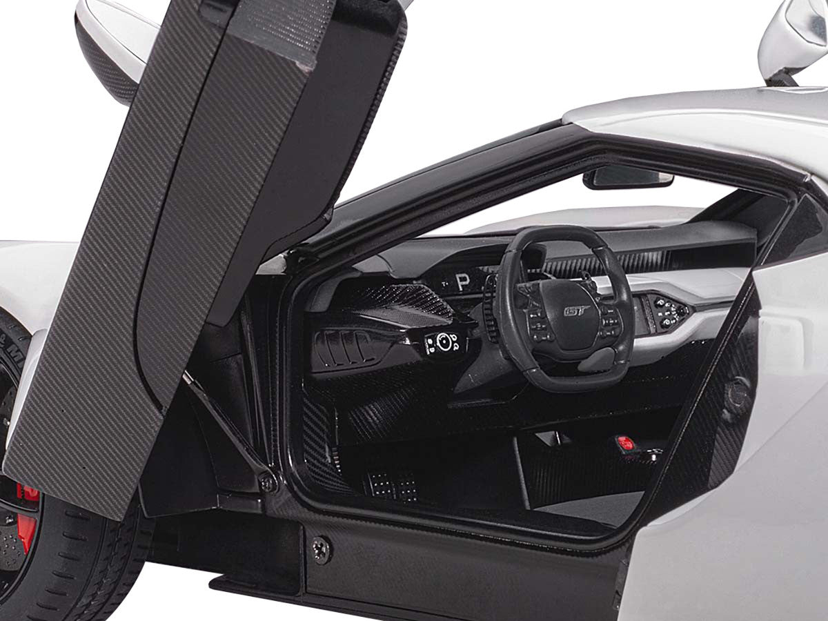 2017 Ford GT Frozen White 1/18 Model Car by Autoart-2