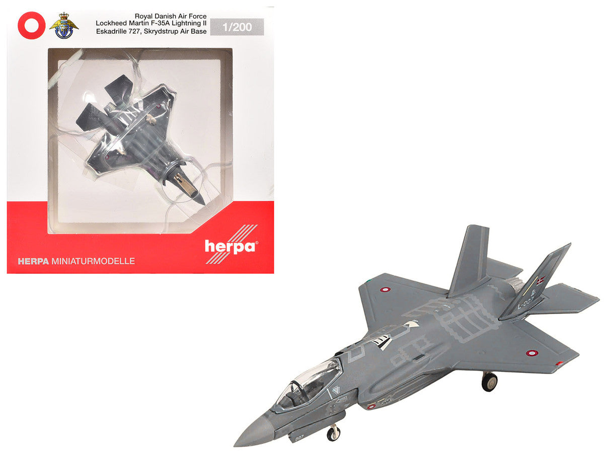 Lockheed Martin F-35A Lightning II Aircraft "Eskadrille 727 Skrydstrup Air Base" (L-007) Royal Danish Air Force 1/200 Diecast Model by Herpa-3