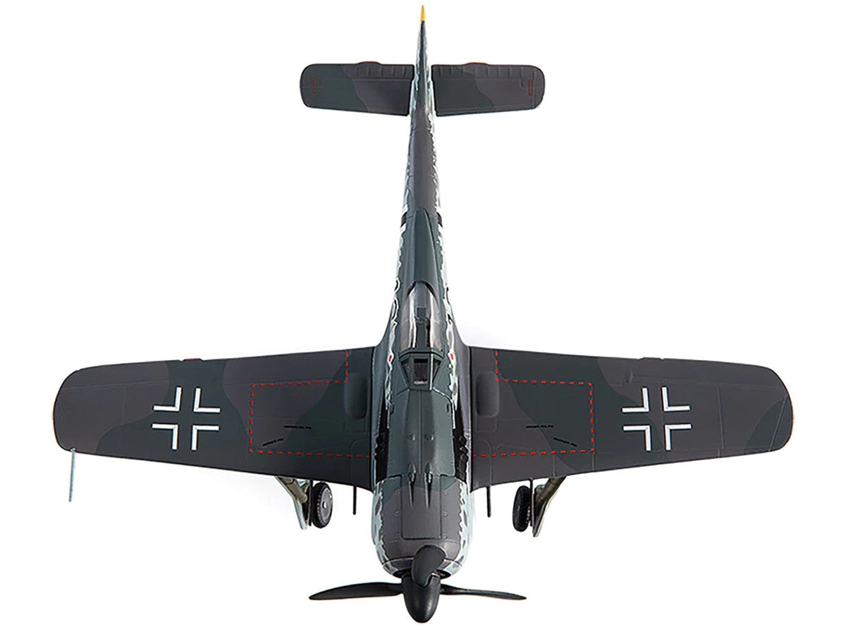 Focke-Wulf Fw 190A-8 Fighter Aircraft "JG 26 Schlageter France" (1945) German Luftwaffe 1/72 Diecast Model by JC Wings-4