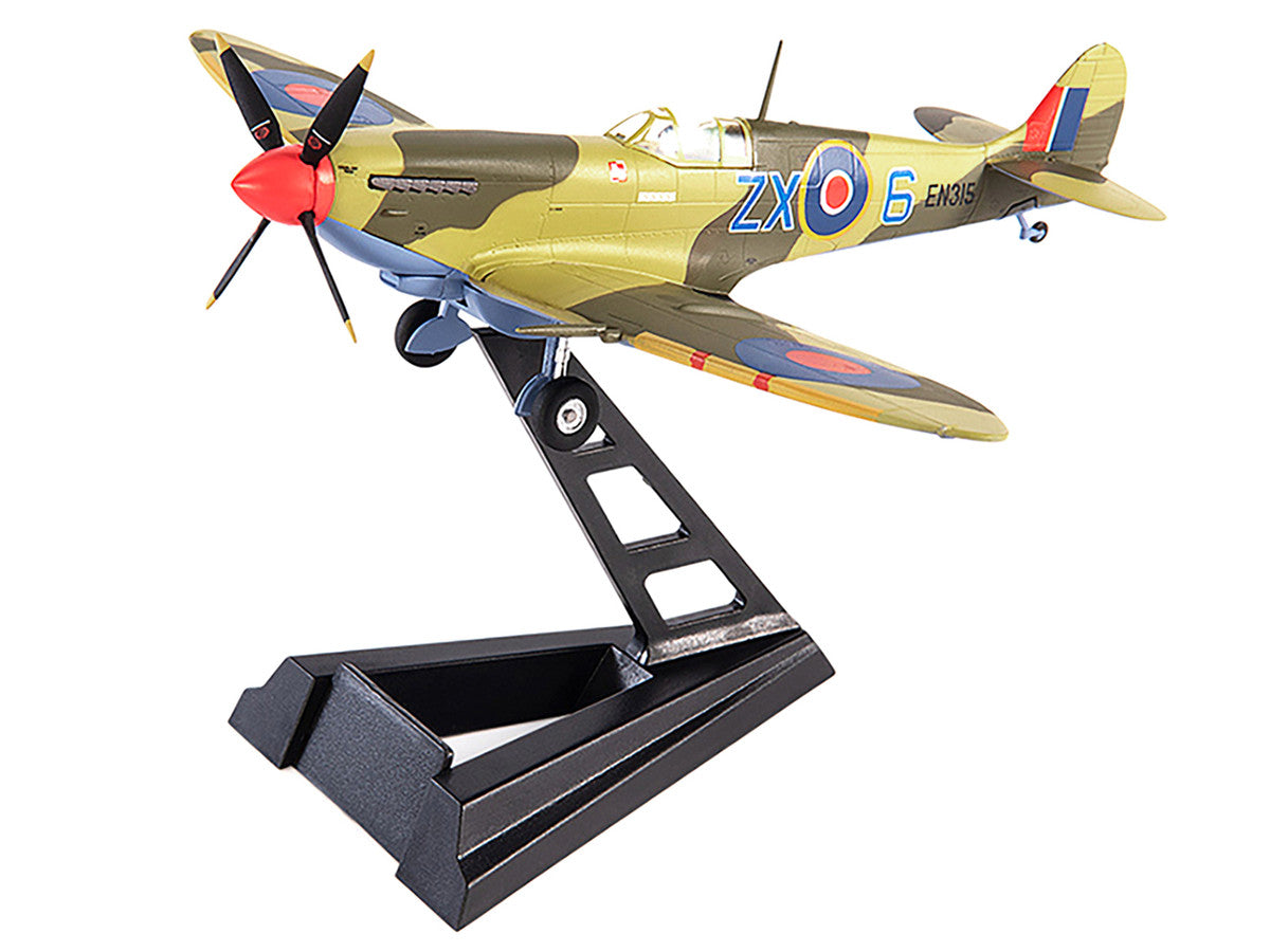 Supermarine Spitfire MK IXC Fighter Aircraft "Royal Air Force Ldr. Stanislav Skalsk Polish Combat Team North Africa" (1943) 1/72 Diecast Model by JC Wings-4