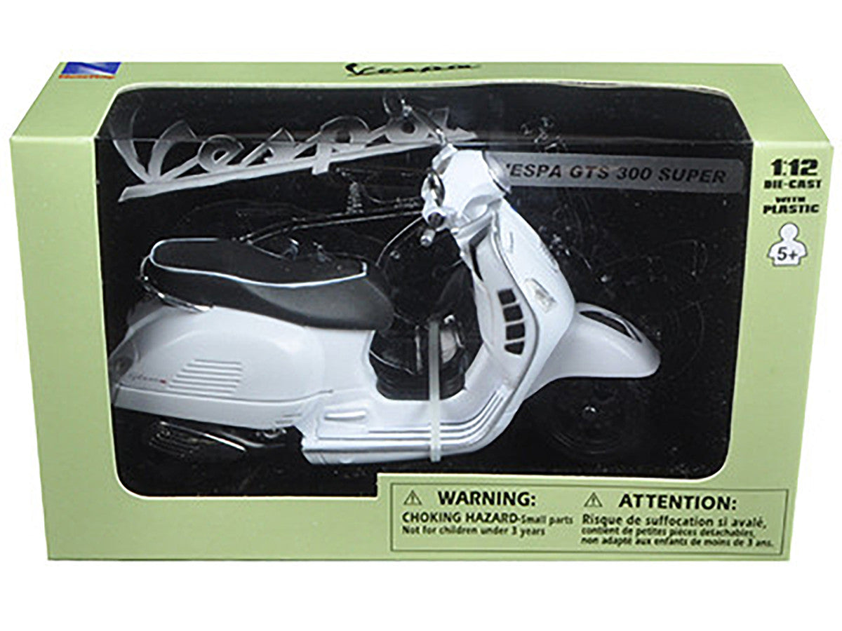 Vespa GTS 300 Super White Motorcycle 1/12 by New Ray-2