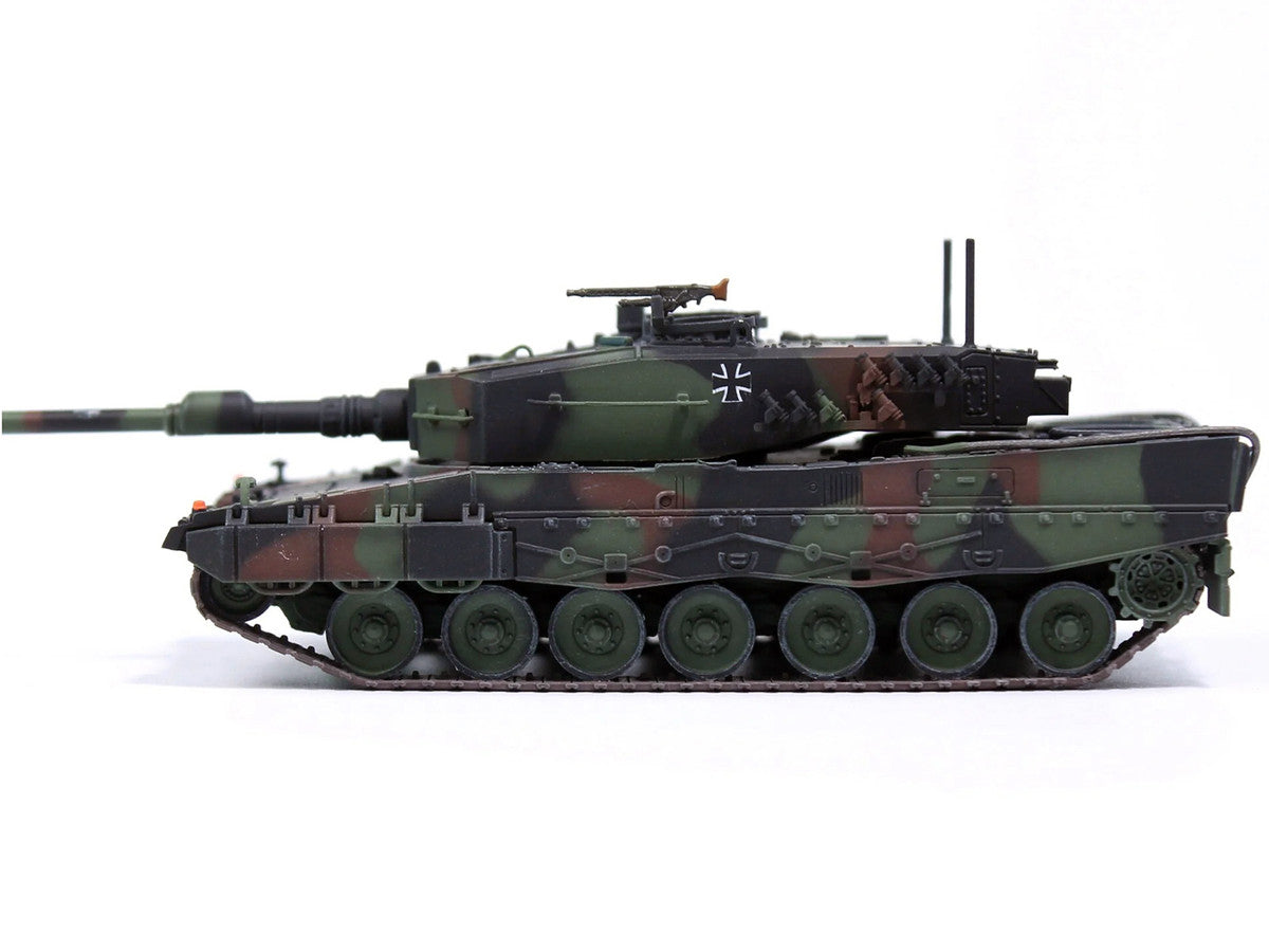 Leopard 2A4 Main Battle Tank "Bundeswehr 361st Panzer Battalion Certain Challenge West Germany" (1988) West German Army "Armor Premium" Series 1/72 Diecast Model by Panzerkampf-1