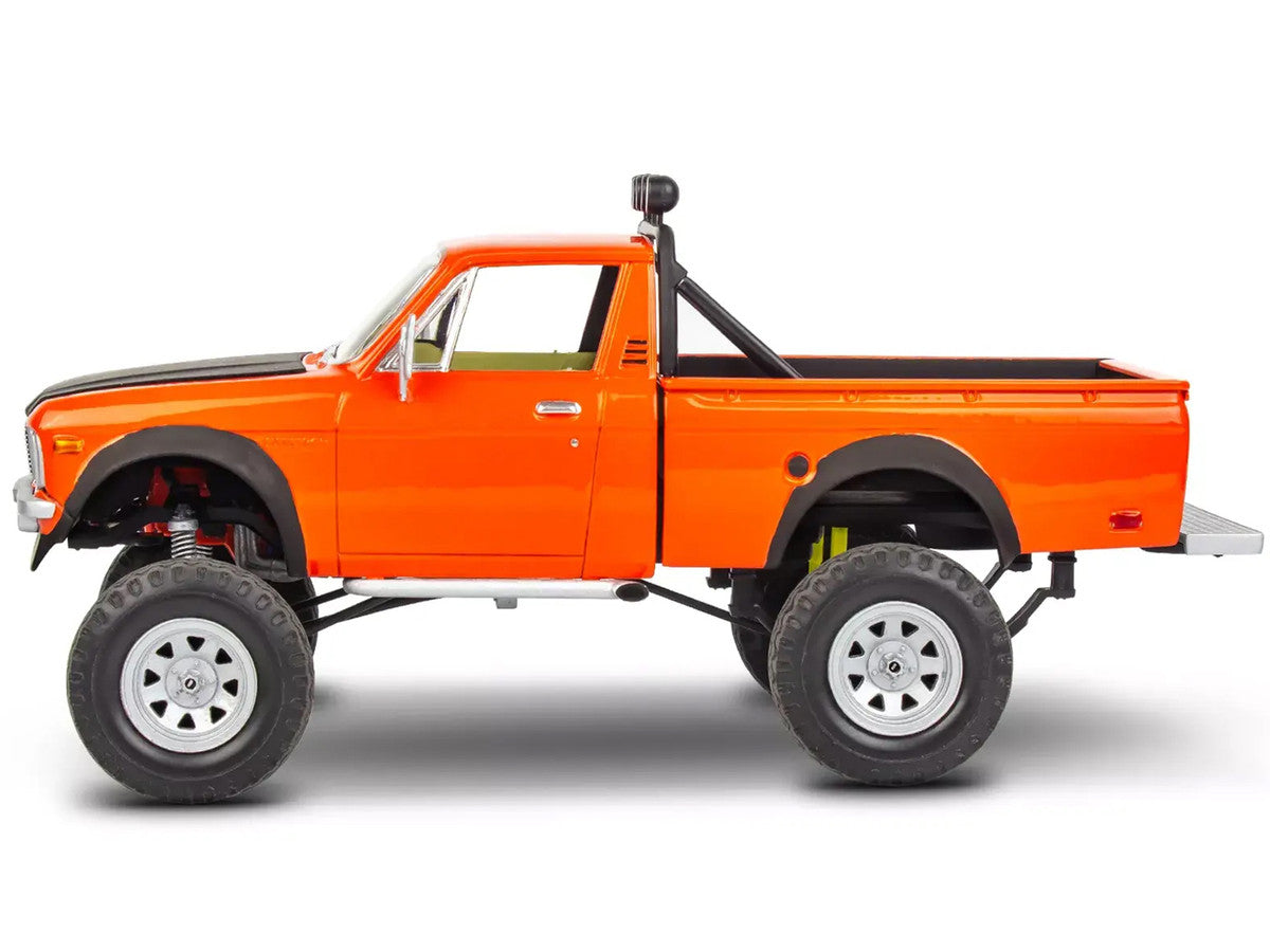 Level 4 Model Kit Chevrolet LUV 4x4 Pickup Truck "High Roller" 1/24 Scale Model by Revell-3