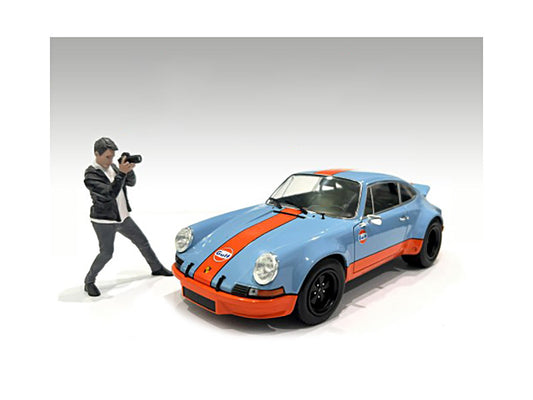 "Photographers" Figure #6 for 1/24 Scale Models by American Diorama-0