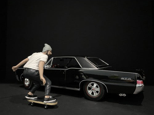 Skateboarder Figurine II for 1/24 Scale Models by American Diorama-2