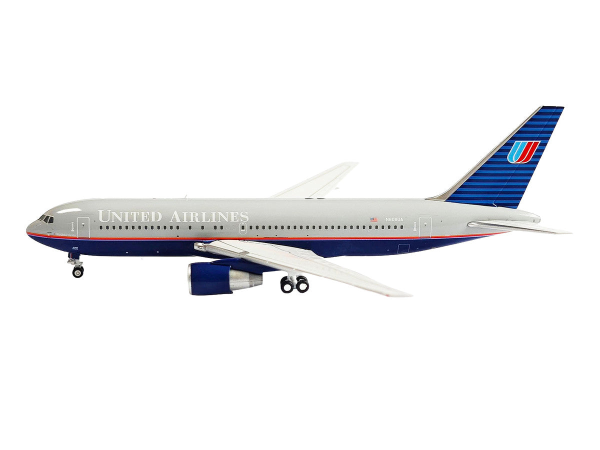 Boeing 767-200ER Commercial Aircraft "United Airlines" (N609UA) Gray with Blue Tail 1/400 Diecast Model by V1:400-1