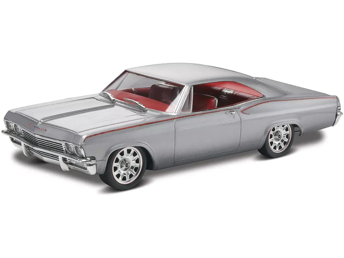 Level 5 Model Kit 1965 Chevrolet Impala "Foose Designed" 1/25 Scale Model by Revell-4