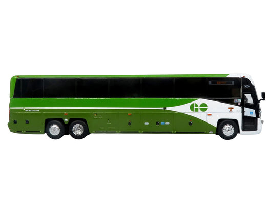 MCI D4520 Commuter Coach Bus "GO Transit" Green and White "The Bus & Motorcoach Collection" Limited Edition to 504 pieces Worldwide 1/87 (HO) Scale Diecast Model by Iconic Replicas-0