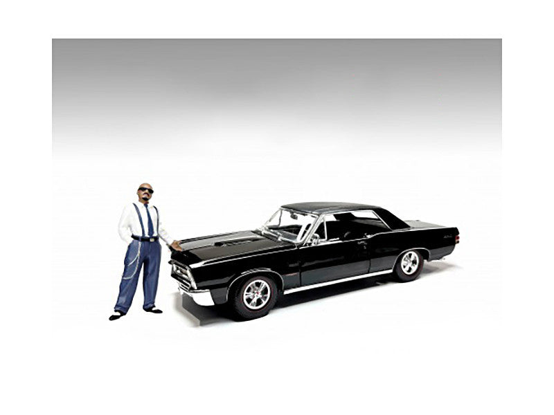 "Hanging Out 3" Figure #1 for 1/24 Scale Models by American Diorama-2