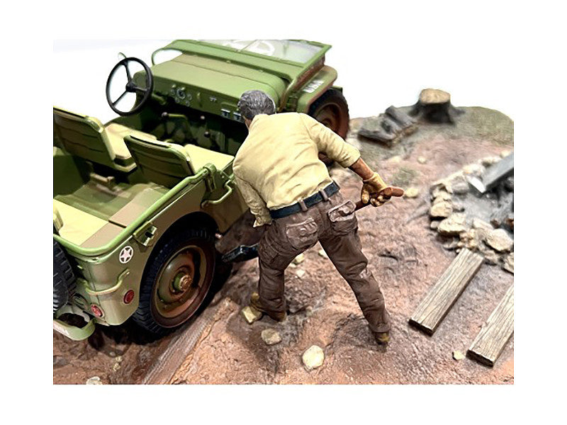 "4X4 Mechanic" Figure 4 for 1/18 Scale Models by American Diorama-2