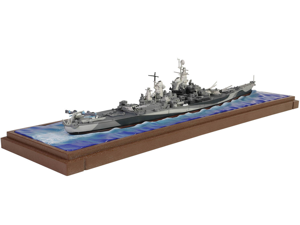 USS Missouri (BB-63) Iowa-class Battleship "Battle of Okinawa" (1945) United States Navy (Waterline Edition) "Battleship" Series 1/700 Diecast Model by Forces of Valor-4