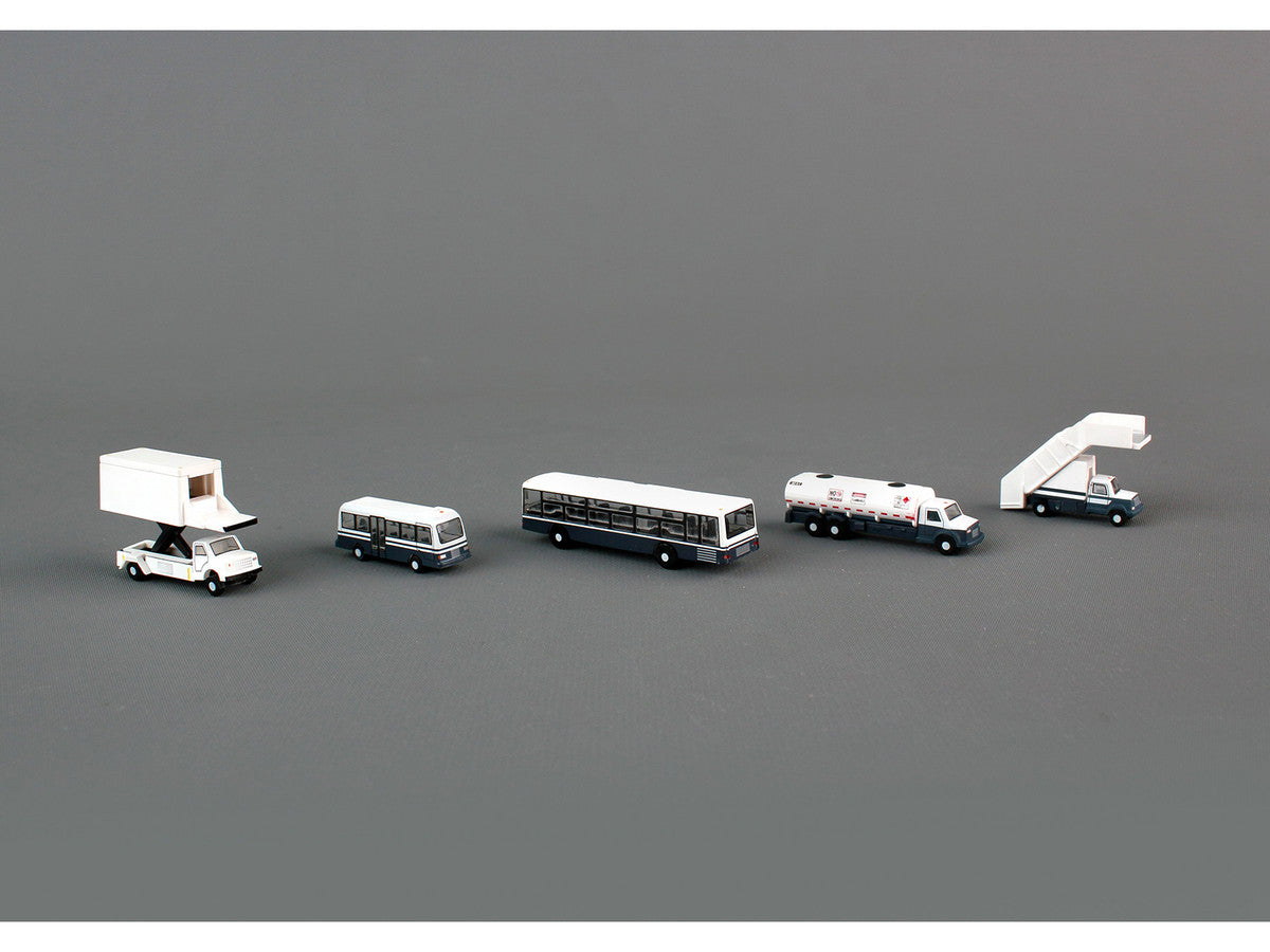 Airport Service Vehicles Set of 5 pieces "Gemini 200" Series Diecast Models by GeminiJets-3