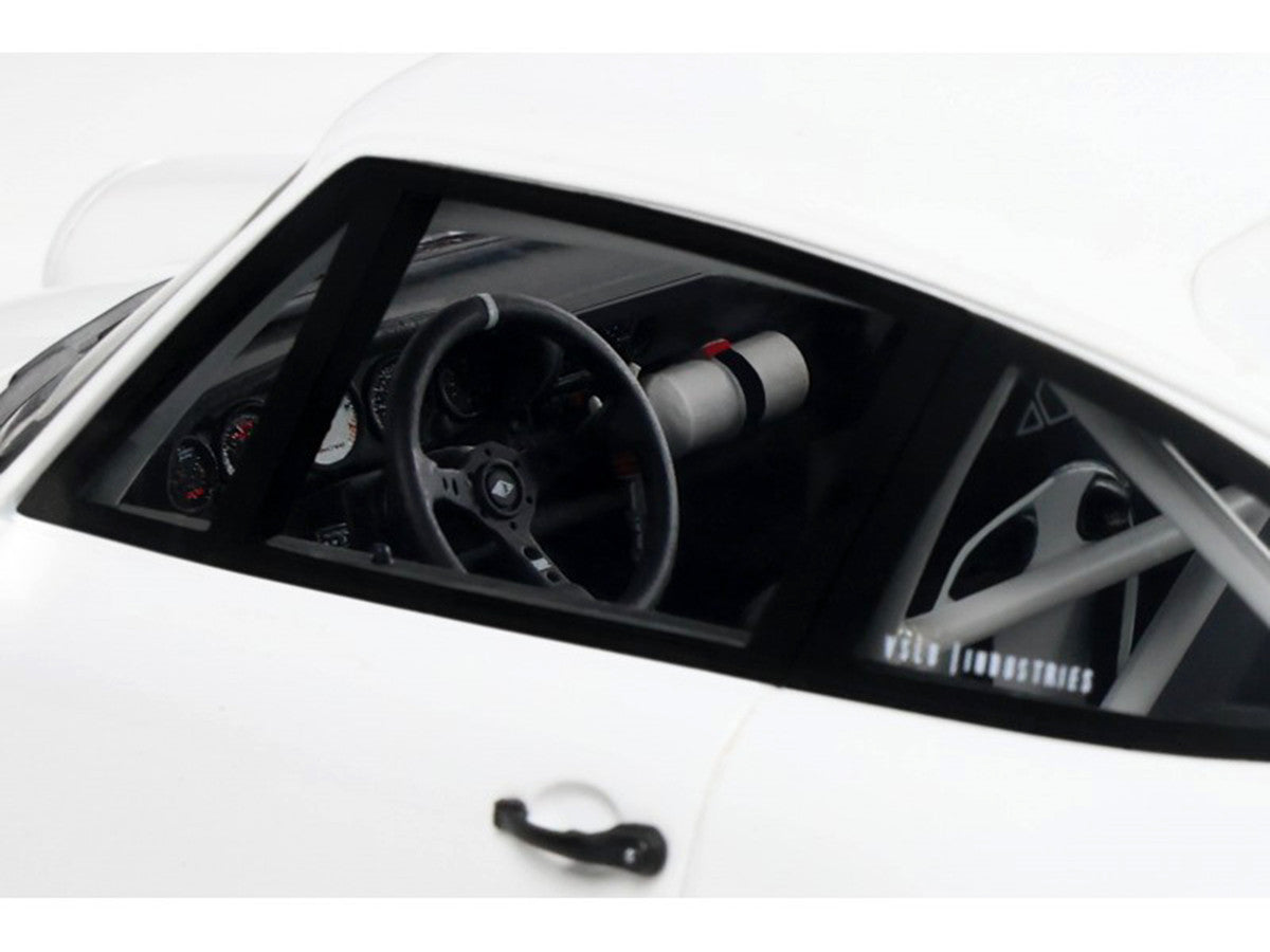 2024 Strosek GIGA (Porsche 911) White 1/18 Model Car by GT Spirit-2