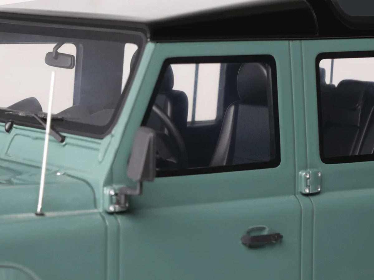 2016 Land Rover Defender 3 Station Wagon Green with Black Top 1/18 Model Car by GT Spirit-2