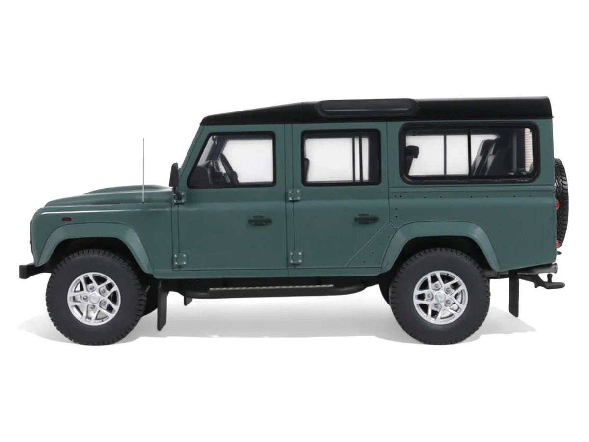 2016 Land Rover Defender 3 Station Wagon Green with Black Top 1/18 Model Car by GT Spirit-0