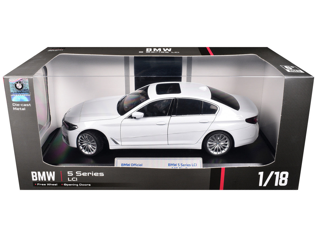 BMW 5 Series LCI White Metallic with Moonroof 1/18 Diecast Model Car by Heimanba-2