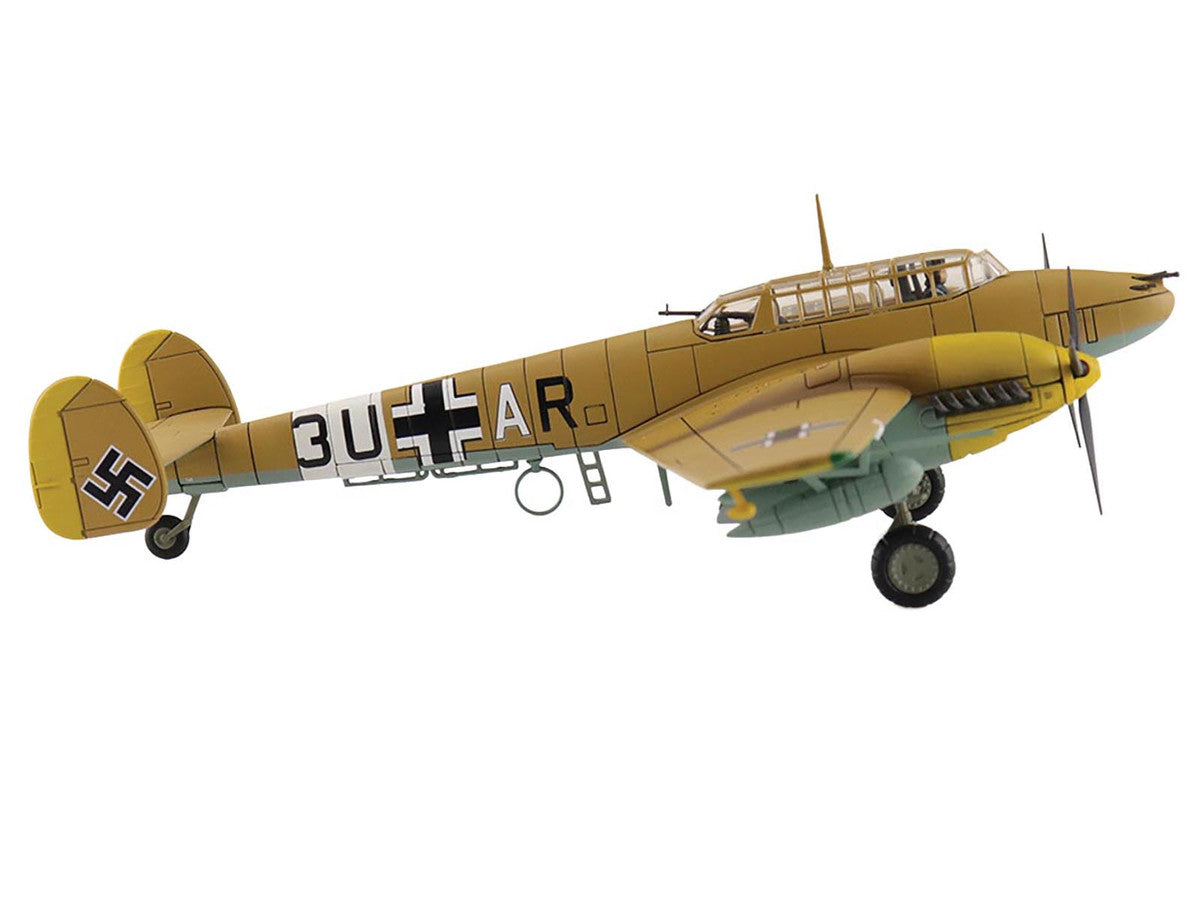 Messerschmitt BF 110E-2 Trop Fighter Aircraft "3U+AR 7./ZG26 Italy" (1941) German Luftwaffe "Air Power Series" 1/72 Diecast Model by Hobby Master-1