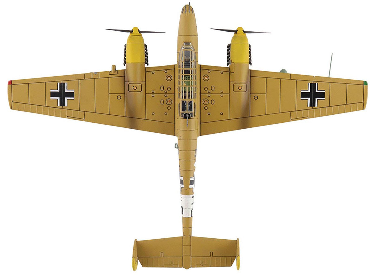 Messerschmitt BF 110E-2 Trop Fighter Aircraft "3U+AR 7./ZG26 Italy" (1941) German Luftwaffe "Air Power Series" 1/72 Diecast Model by Hobby Master-2