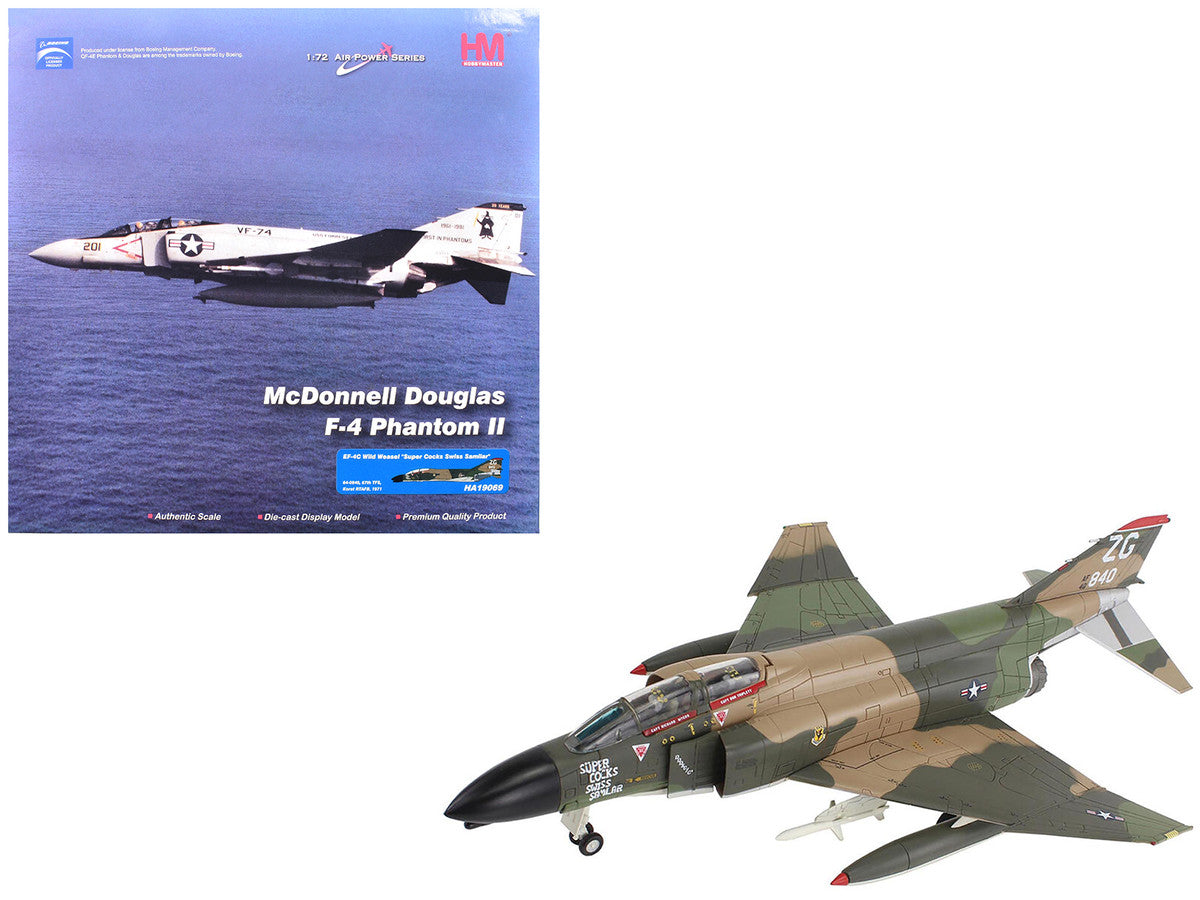 McDonnell Douglas EF-4C Wild Weasel Fighter-Bomber Aircraft "64-0840 67th TFS Korat RTAFB Super Cocks Swiss Samilar" (1971) United States Air Force "Air Power Series" 1/72 Diecast Model by Hobby Master-3