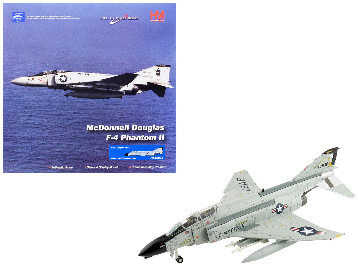 McDonnell Douglas F-4C Phantom II Fighter-Bomber Aircraft "40838 114th Tactical Fighter Training Squadron Oregon Air National Guard" (1980) United States Air Force "Air Power Series" 1/72 Diecast Model by Hobby Master-4