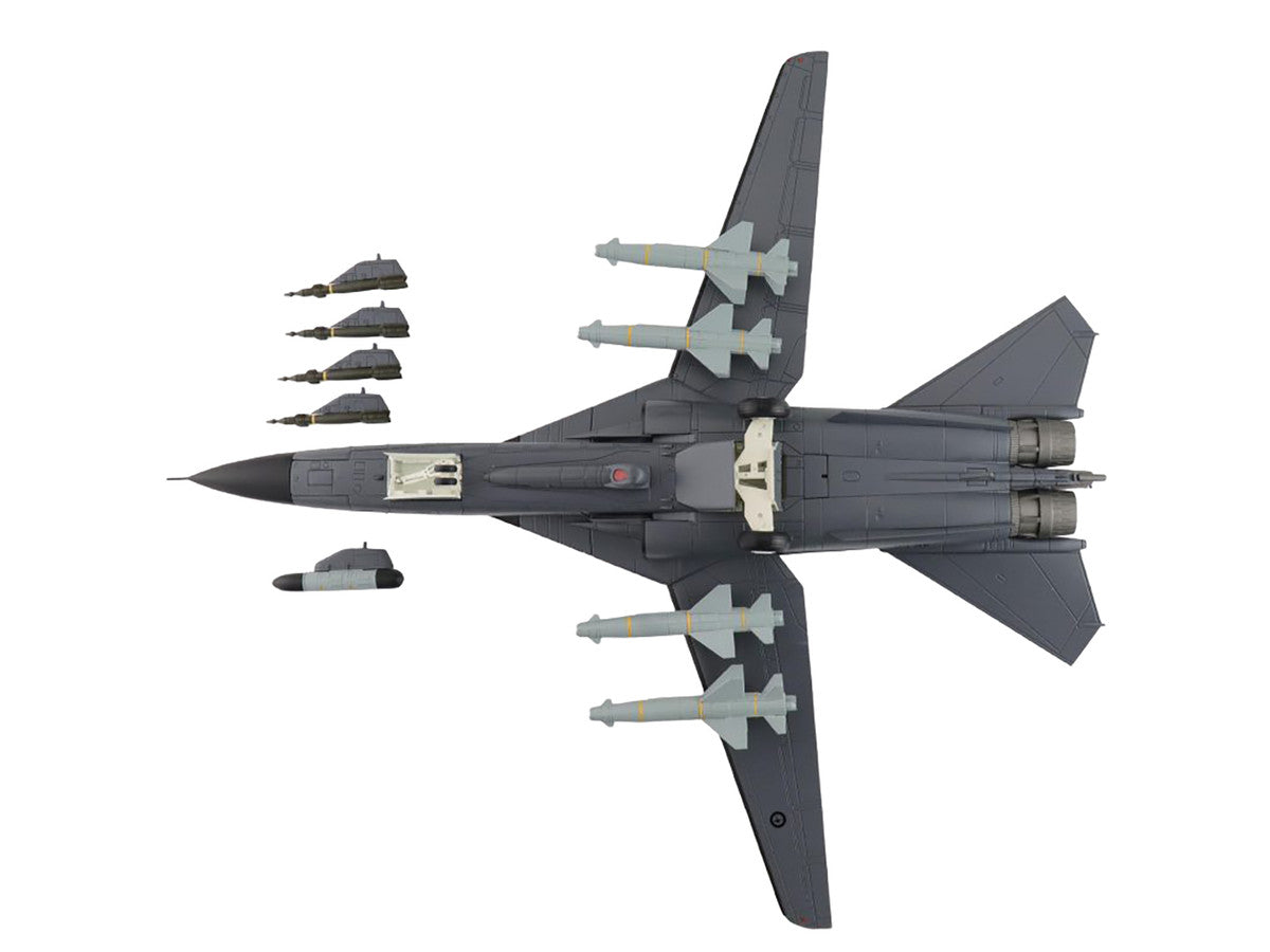 General Dynamics F-111C Pig Aircraft "A8-131 F-111 Operations 30th Anniversary" (2003) Royal Australian Air Force "Air Power Series" 1/72 Diecast Model by Hobby Master-3