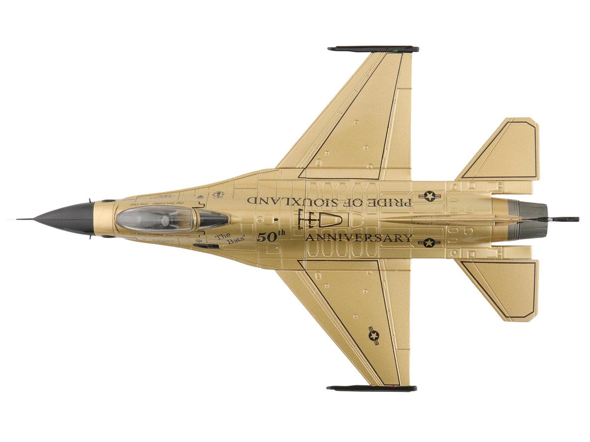 Lockheed F-16A Fighting Falcon Fighter Aircraft "85-1565 Golden Bat Viper 185 ARW Iowa ANG Squadron 50th Anniversary" (2022) United States Air Force "Air Power Series" 1/72 Diecast Model by Hobby Master-3