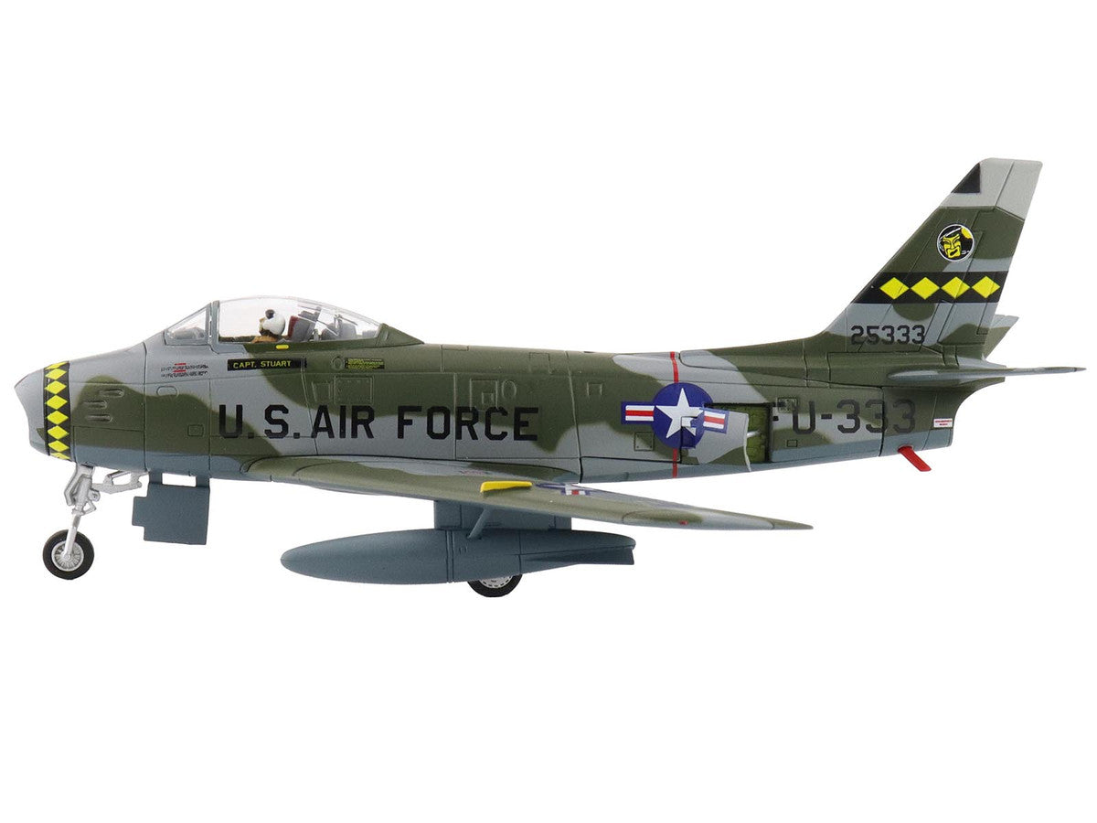 North American F-86F Sabre Fighter Aircraft "25333 461st Fighter Day Squadron West Germany" (1955) United States Air Forces in Europe "Air Power Series" 1/72 Diecast Model by Hobby Master-2