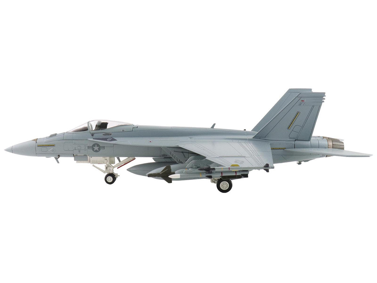 Boeing F/A-18E Super Hornet Fighter Aircraft "Dagger Team (with decals)" United States Navy "Air Power Series" 1/72 Diecast Model by Hobby Master-2
