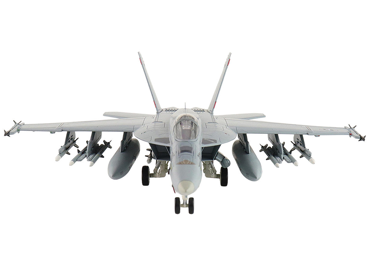 Boeing F/A-18E Super Hornet Fighter Aircraft "168910 Golden Warriors VFA-87 Operation Inherent Resolve" (2017) United States Navy "Air Power Series" 1/72 Diecast Model by Hobby Master-1