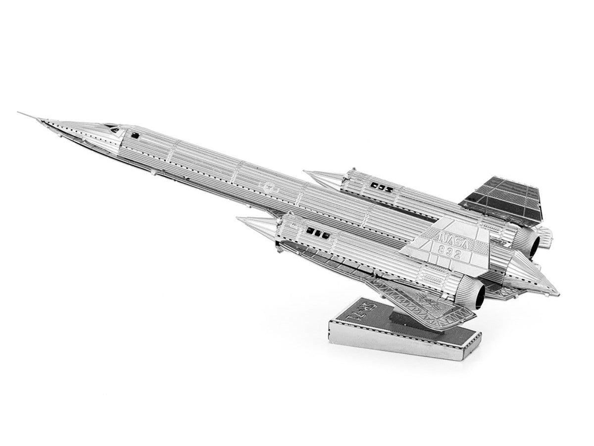 Model Kit Lockheed Martin SR-71 Blackbird Aircraft (Moderate Difficulty) Steel Model by Metal Earth-1