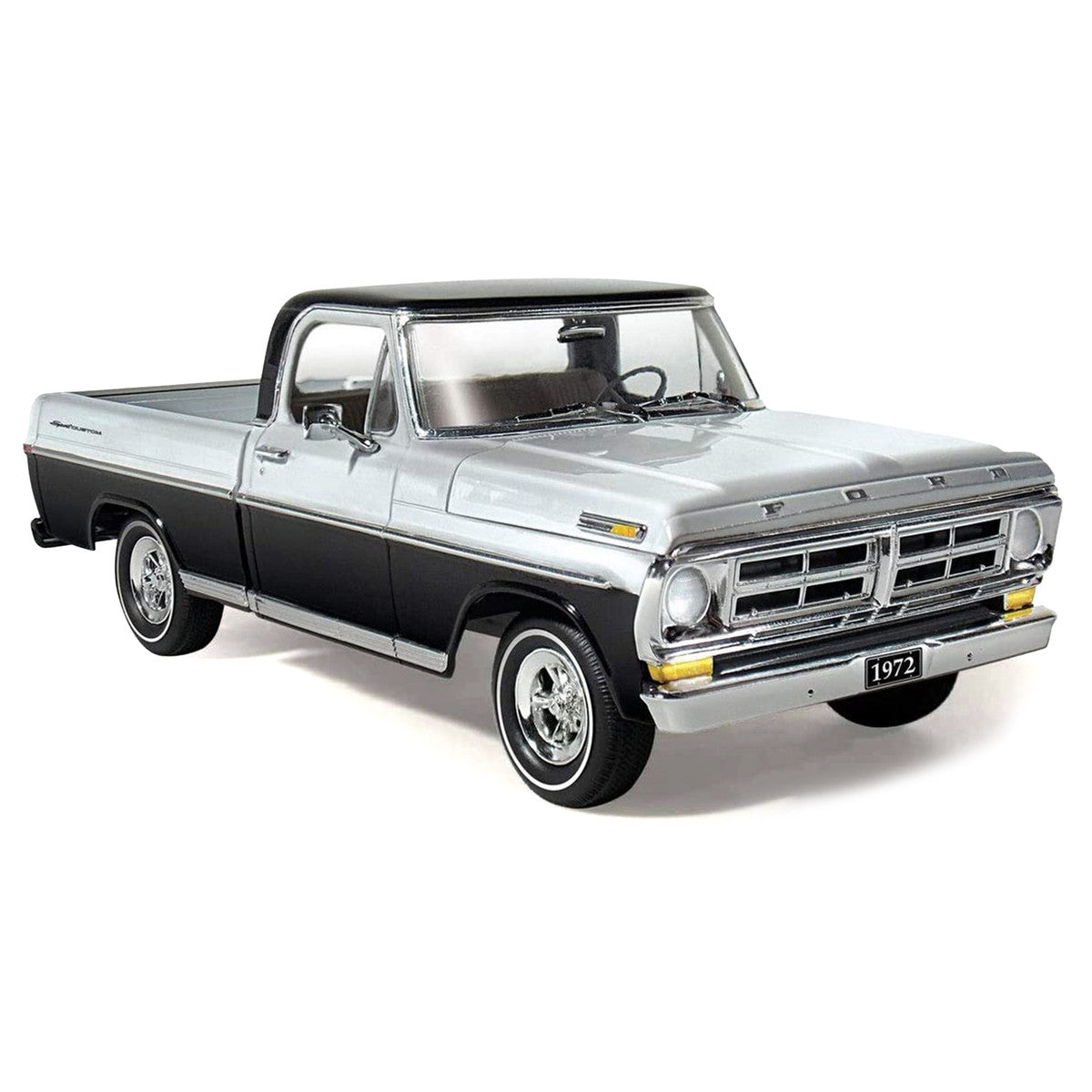 Skill 3 Model Kit 1972 Ford Sport Custom Pickup Truck 1/25 Scale Model by Moebius-1