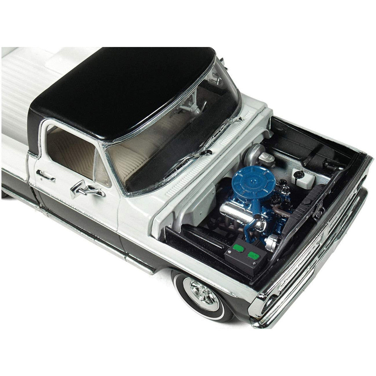 Skill 3 Model Kit 1972 Ford Sport Custom Pickup Truck 1/25 Scale Model by Moebius-2