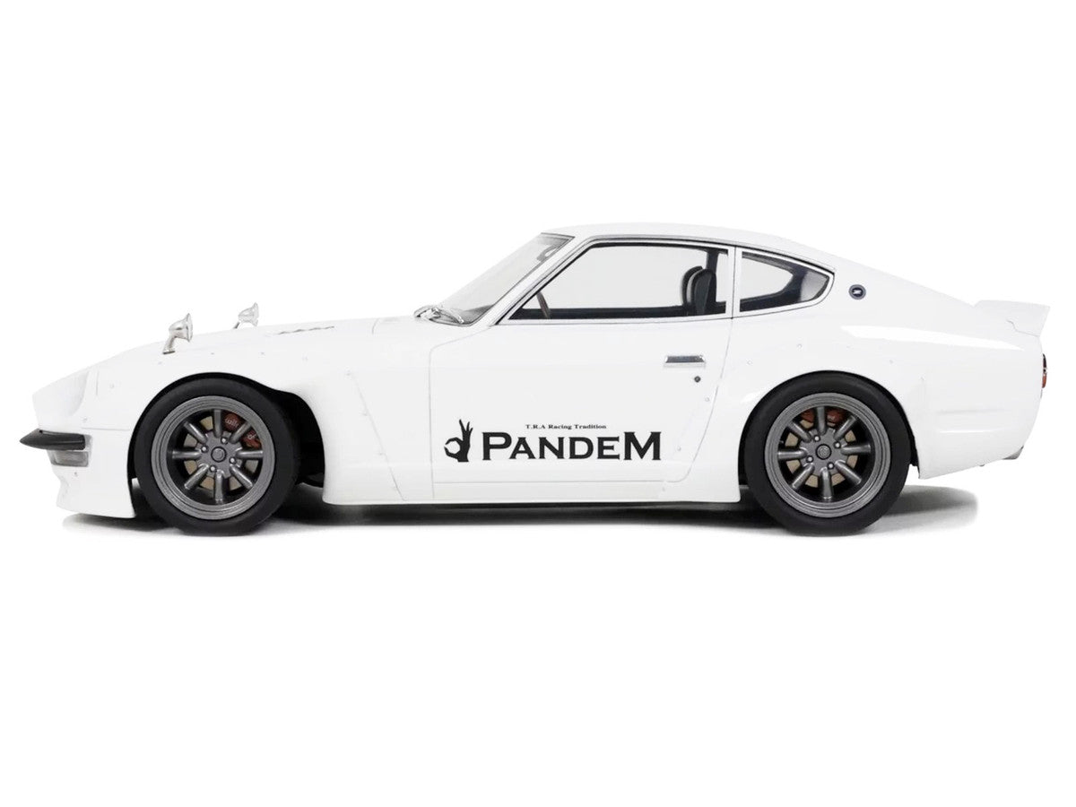 2015 Nissan PANDEM Fairlady Z RHD (Right Hand Drive) White Limited Edition to 2000 pieces Worldwide 1/18 Model Car by Otto Mobile-3