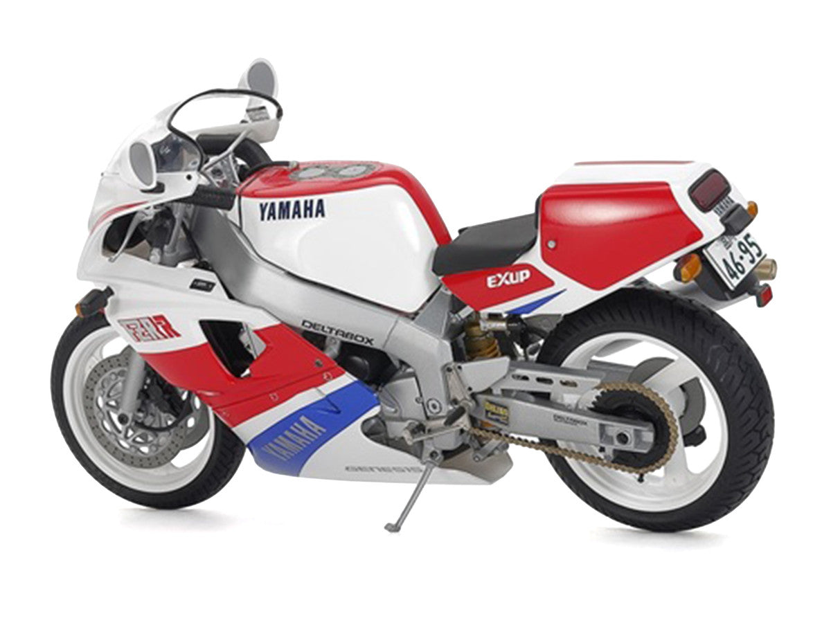 Model Kit Yamaha FZR750R OW01 Motorcycle 1/12 Scale Model by Tamiya-1