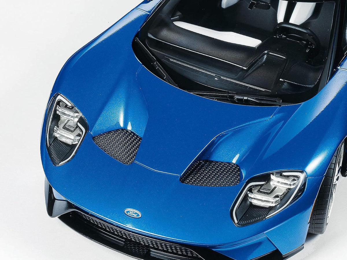 Model Kit Ford GT 1/24 Scale Model by Tamiya-3
