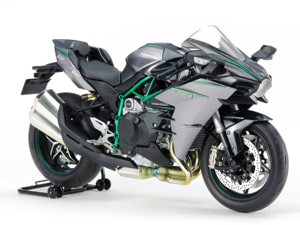 Model Kit Kawasaki Ninja H2 Carbon Motorcycle 1/12 Scale Model by Tamiya-1