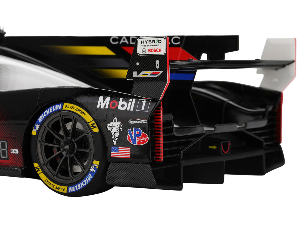 Cadillac V-Series.R #31 Jack Aitken - Felipe Drugovich - Frederik Vesti - Earl Bamber "Cadillac Whelen" IMSA "24 Hours of Daytona" (2025) 1/18 Model Car by Top Speed-1