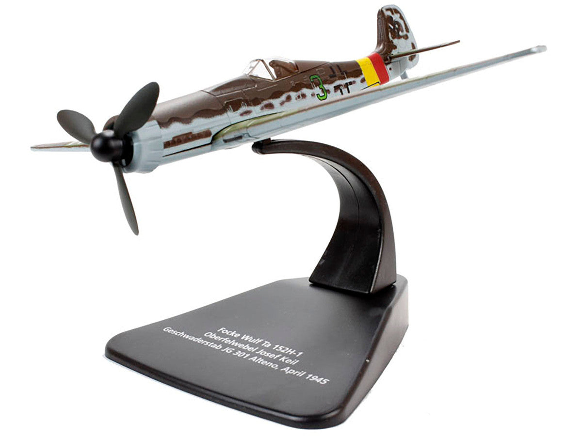 Focke-Wulf Ta 152 H-1 Fighter Plane Pilot: Oberfelwebel Josef Keil Geschwaderstab JG 301 Alteno April (1945) "Oxford Aviation" Series 1/72 Diecast Model Airplane by Oxford Diecast-2